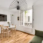 Stylish And Modern Apt Paris Quartier Latin