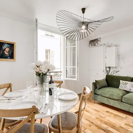 Stylish And Modern Quartier Latin Apartment *
