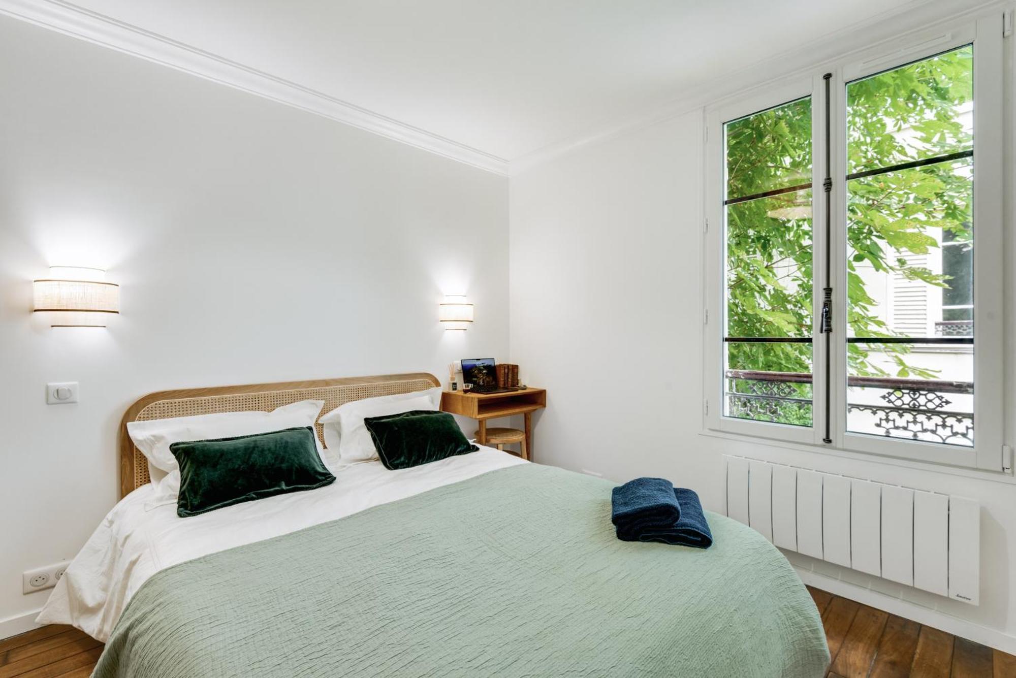 Stylish And Modern Quartier Latin * Paris